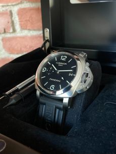 Panerai Luminor 1950 3 Days GMT